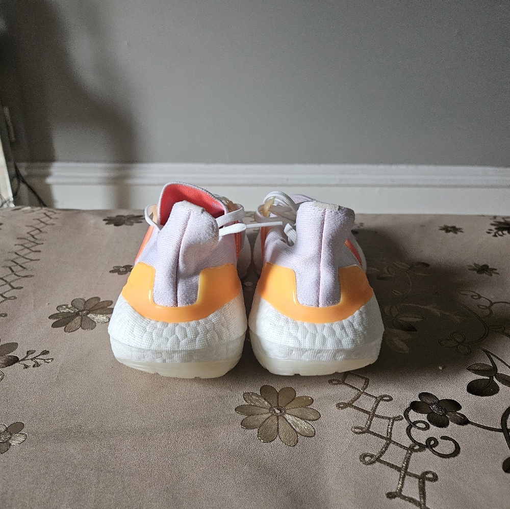 Adidas ultra boost 21’ women’s - Picture 4 of 9
